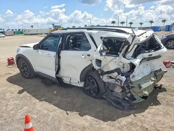 1FMSK8JHXRGA32587 2024 FORD EXPLORER - Image 2