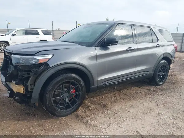 1FMSK8KH0NGB10559 2022 FORD EXPLORER - Image 2