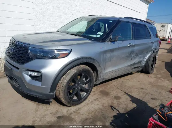 1FMSK8KH2NGC15247 2022 FORD EXPLORER - Image 2