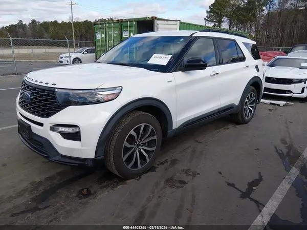 1FMSK8KH3NGB25072 2022 FORD EXPLORER - Image 2