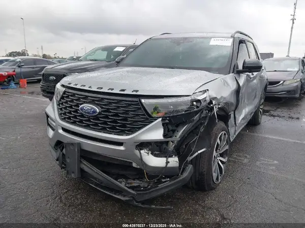 1FMSK8KH4PGA21077 2023 FORD EXPLORER - Image 2