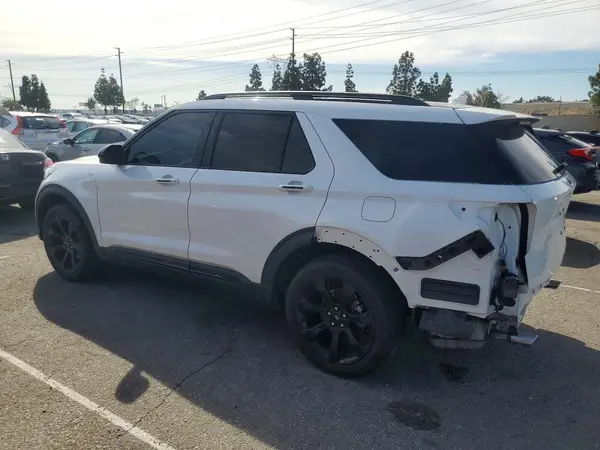 1FMSK8KH4RGA85834 2024 FORD EXPLORER - Image 2