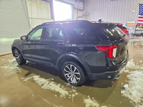 1FMSK8KH5NGB93163 2022 FORD EXPLORER - Image 2