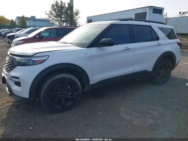 1FMSK8KH5PGA47347 2023 FORD EXPLORER - Image 2