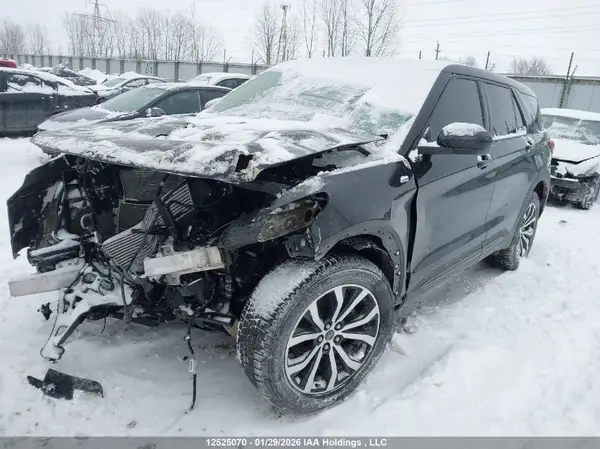 1FMSK8KH6NGB18147 2022 FORD EXPLORER - Image 2