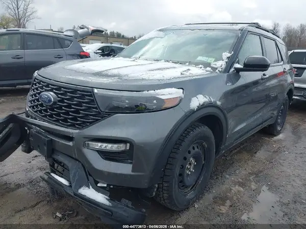 1FMSK8KH6NGC30821 2022 FORD EXPLORER - Image 2