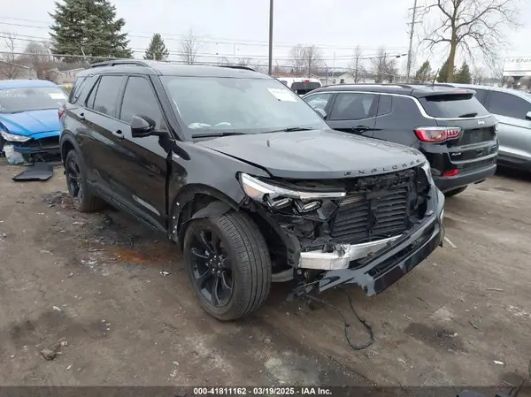 1FMSK8KH6NGC45223 2022 FORD EXPLORER - Image 1
