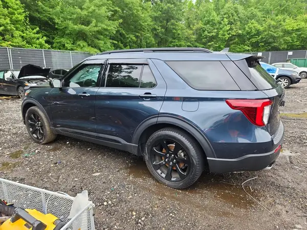 1FMSK8KH6PGB25067 2023 FORD EXPLORER - Image 2