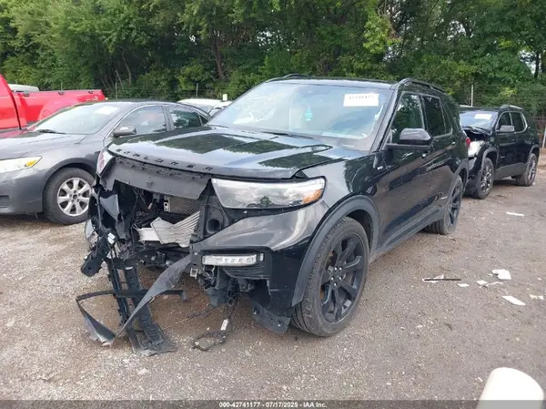 1FMSK8KH7NGC15129 2022 FORD EXPLORER - Image 2
