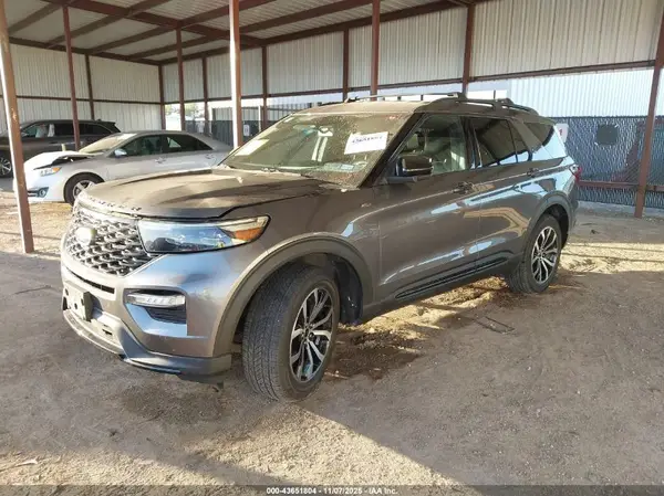 1FMSK8KH8NGA28143 2022 FORD EXPLORER - Image 2