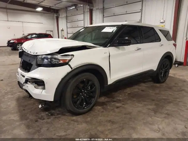 1FMSK8KH8NGB78527 2022 FORD EXPLORER - Image 2