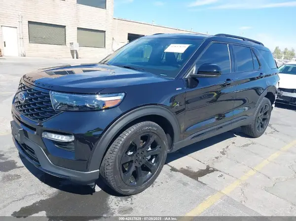 1FMSK8KH8NGC24874 2022 FORD EXPLORER - Image 2