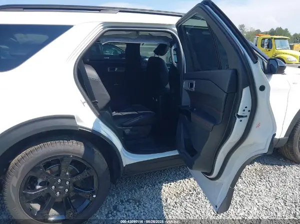 1FMSK8KH8RGA18119 2024 FORD EXPLORER - Image 8