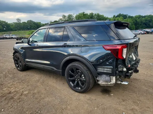 1FMSK8KH9RGA85702 2024 FORD EXPLORER - Image 2