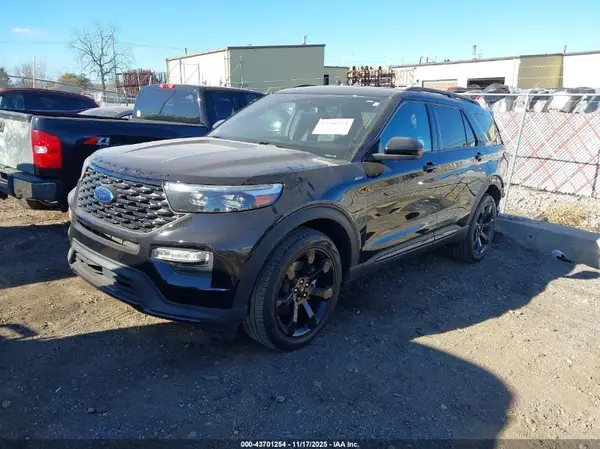 1FMSK8KHXPGA50468 2023 FORD EXPLORER - Image 2