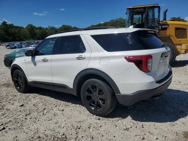 1FMSK8KHXPGA52379 2023 FORD EXPLORER - Image 2