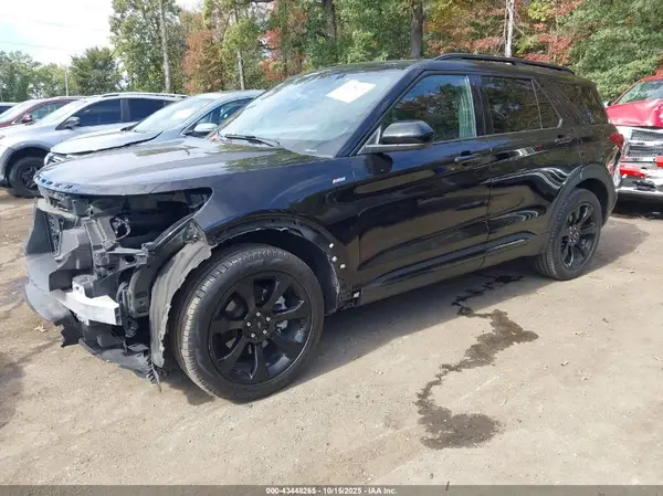 1FMSK8KHXPGA94258 2023 FORD EXPLORER - Image 2