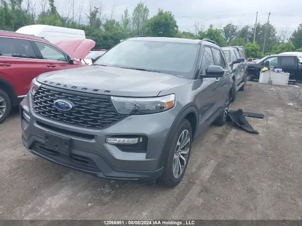 1FMSK8KHXRGA08305 2024 FORD EXPLORER - Image 2