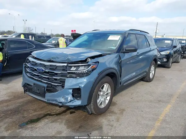 1FMUK7DH0SGC09328 2025 FORD EXPLORER - Image 2