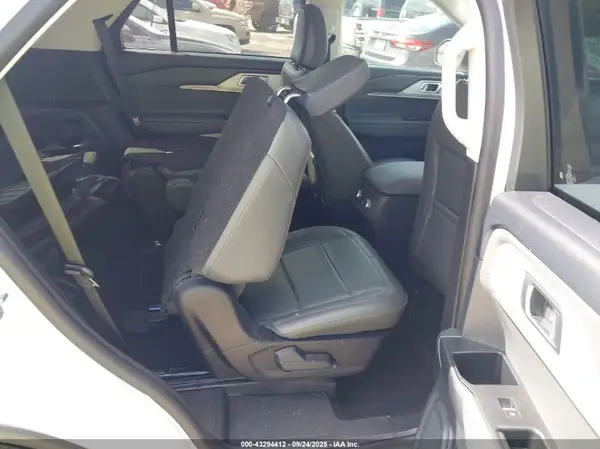 1FMUK7DH1SGB10422 2025 FORD EXPLORER - Image 8