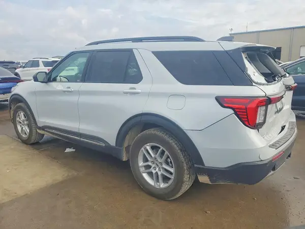 1FMUK7DH1SGC31449 2025 FORD EXPLORER - Image 2