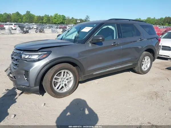 1FMUK7DH2SGA19319 2025 FORD EXPLORER - Image 2