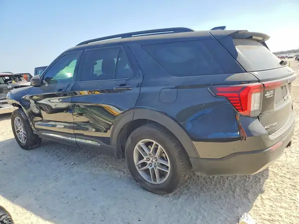 1FMUK7DH2SGA66088 2025 FORD EXPLORER - Image 2