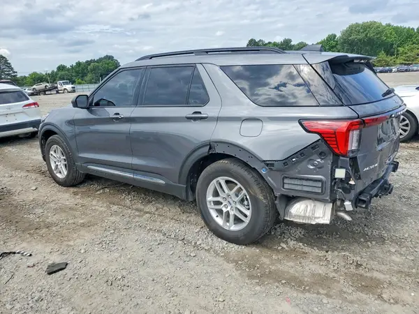 1FMUK7DH2SGB50928 2025 FORD EXPLORER - Image 2