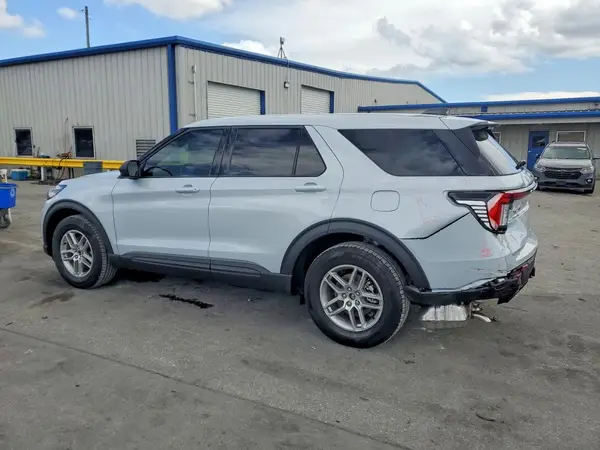 1FMUK7DH2TGA18950 2026 FORD EXPLORER - Image 2