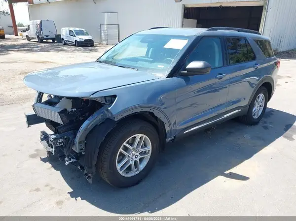 1FMUK7DH3SGB03603 2025 FORD EXPLORER - Image 2