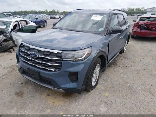 1FMUK7DH3SGC35745 2025 FORD EXPLORER - Image 2