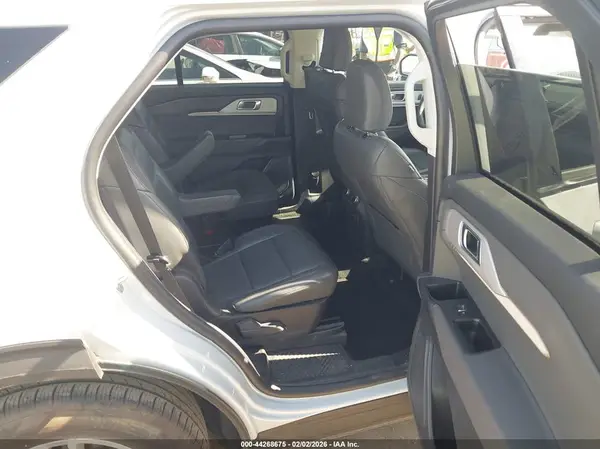 1FMUK7DH3SGC64520 2025 FORD EXPLORER - Image 8