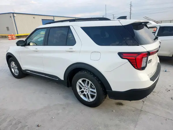 1FMUK7DH4SGA24666 2025 FORD EXPLORER - Image 2
