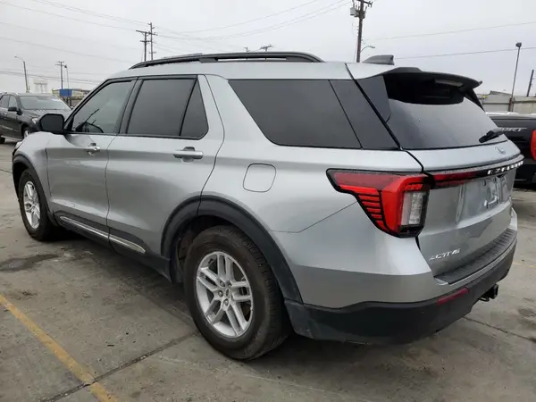 1FMUK7DH4SGA44707 2025 FORD EXPLORER - Image 2