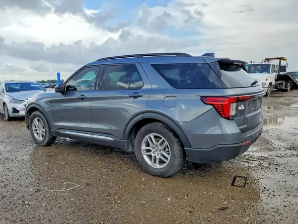 1FMUK7DH4SGA49843 2025 FORD EXPLORER - Image 2