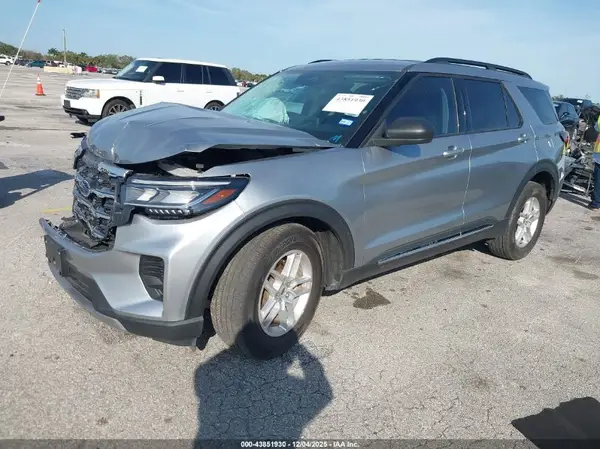 1FMUK7DH4SGA98489 2025 FORD EXPLORER - Image 2