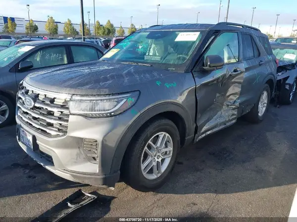 1FMUK7DH6SGC15263 2025 FORD EXPLORER - Image 2