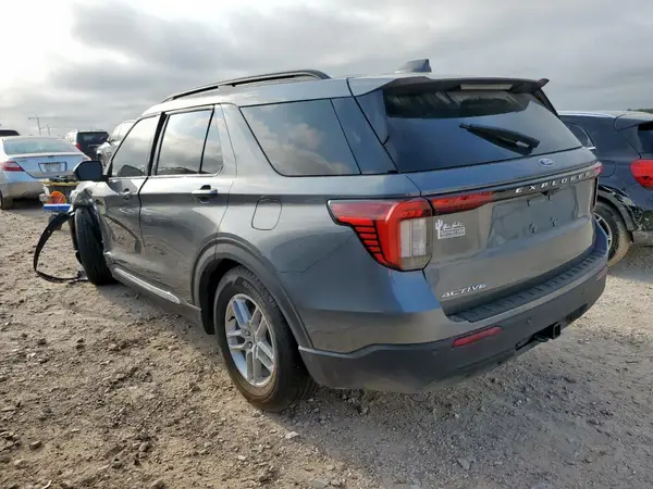 1FMUK7DH7SGA05836 2025 FORD EXPLORER - Image 2