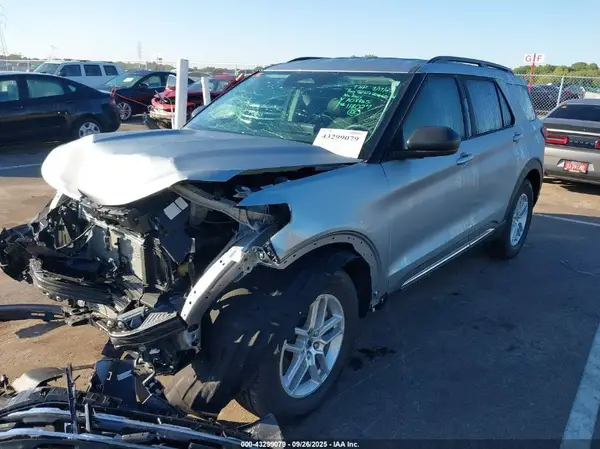 1FMUK7DH7SGA08865 2025 FORD EXPLORER - Image 2