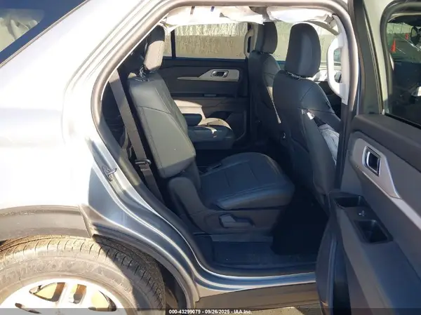 1FMUK7DH7SGA08865 2025 FORD EXPLORER - Image 8