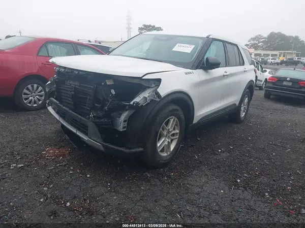 1FMUK7DH7TGA27983 2026 FORD EXPLORER - Image 2