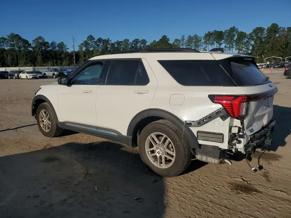 1FMUK7DH8SGB48665 2025 FORD EXPLORER - Image 2