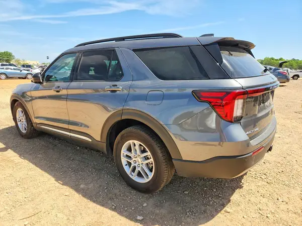 1FMUK7DH8SGB96540 2025 FORD EXPLORER - Image 2