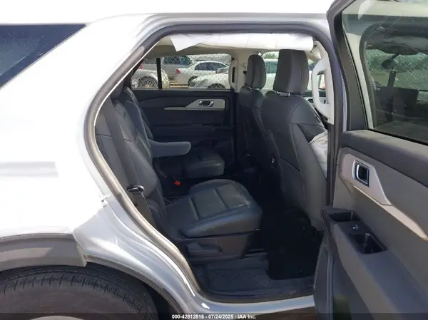 1FMUK7DH9SGB43040 2025 FORD EXPLORER - Image 8