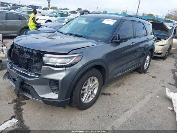 1FMUK7DH9SGC58690 2025 FORD EXPLORER - Image 2