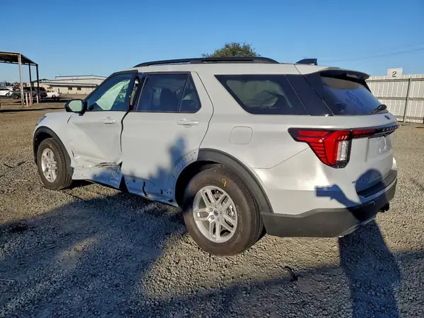1FMUK7DH9SGD02395 2025 FORD EXPLORER - Image 2