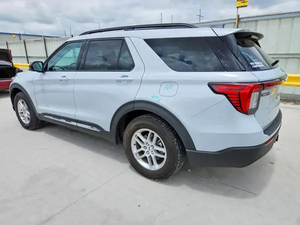 1FMUK7DHXSGB28854 2025 FORD EXPLORER - Image 2