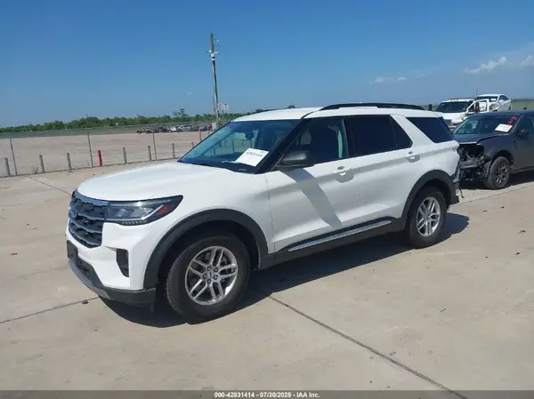 1FMUK7DHXSGB84888 2025 FORD EXPLORER - Image 2