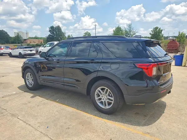 1FMUK7DHXTGA99244 2026 FORD EXPLORER - Image 2