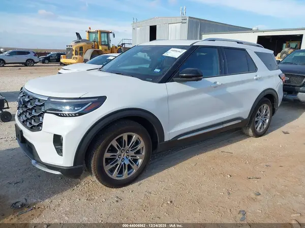 1FMUK7HH1SGB18465 2025 FORD EXPLORER - Image 2